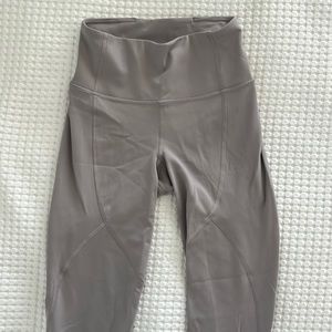Lululemon “to the beat” high rise tight 24in